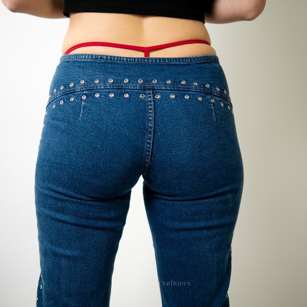 Vintage Y2K Flare Seamless Low Rise Studded Jeans - 4 - Picture 6 of 11